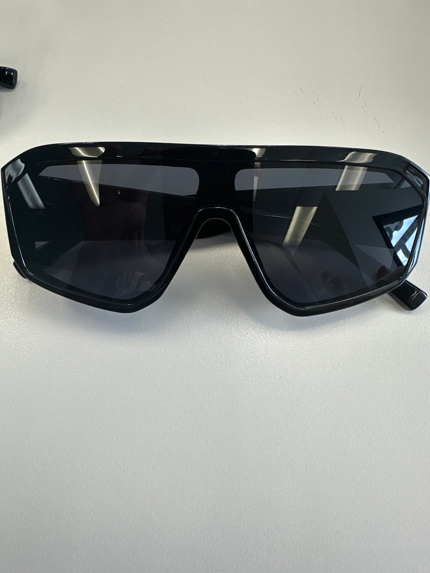 Luxe | Shades