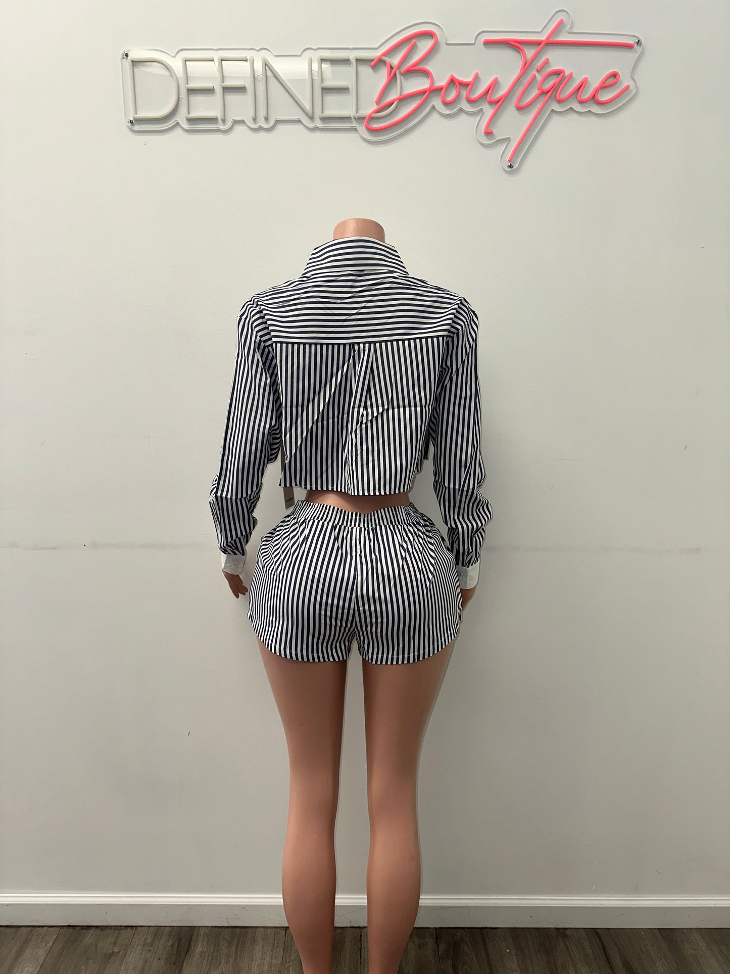 Ali Pinstripe | Set