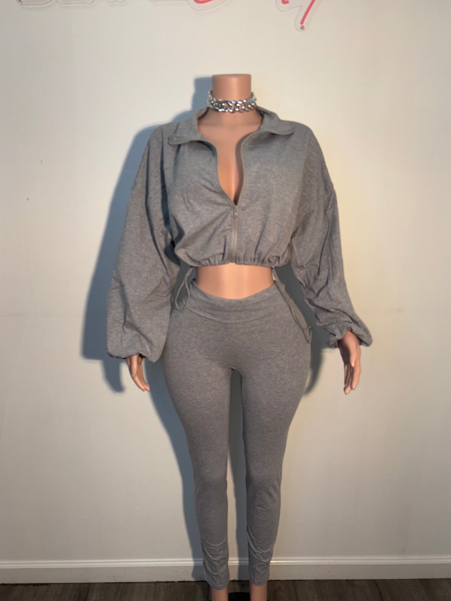 Mingle | Set