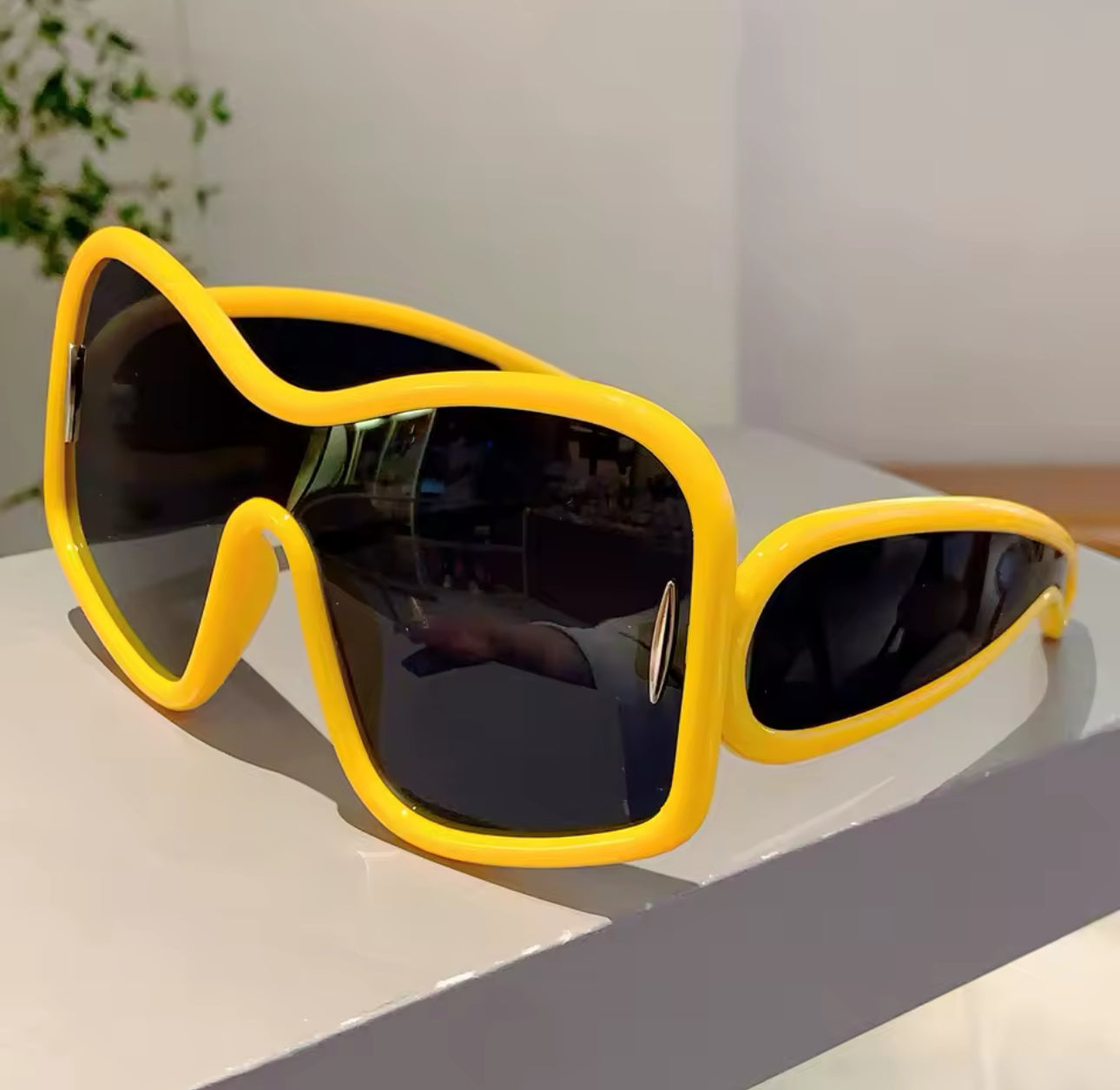 Karinne | Shades