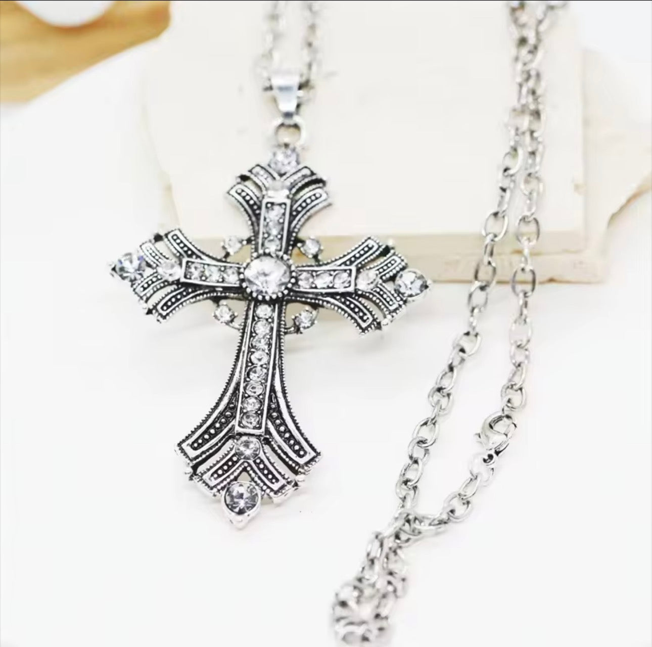 Rhinestone Cross | Necklace