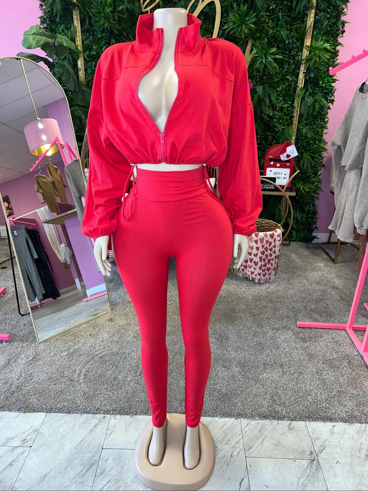 Mingle | Set