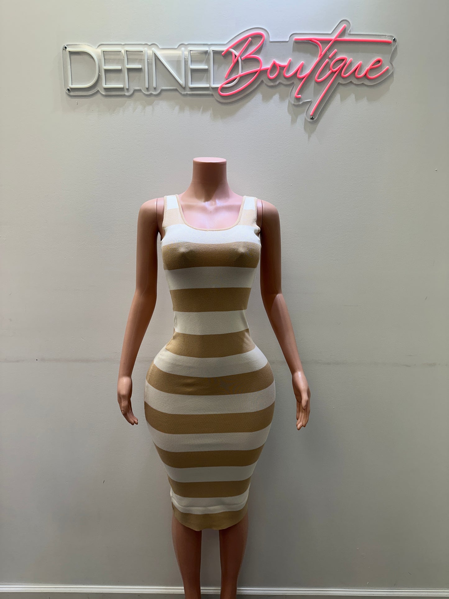 Dasi | Dress