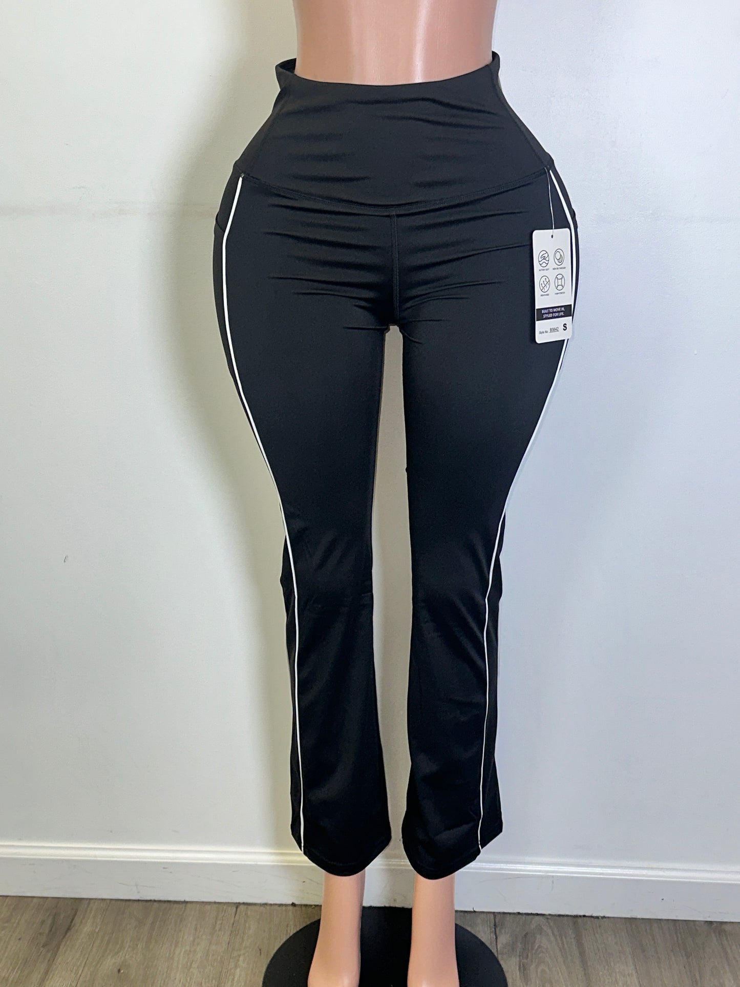 Draw The Line Flare | Pants