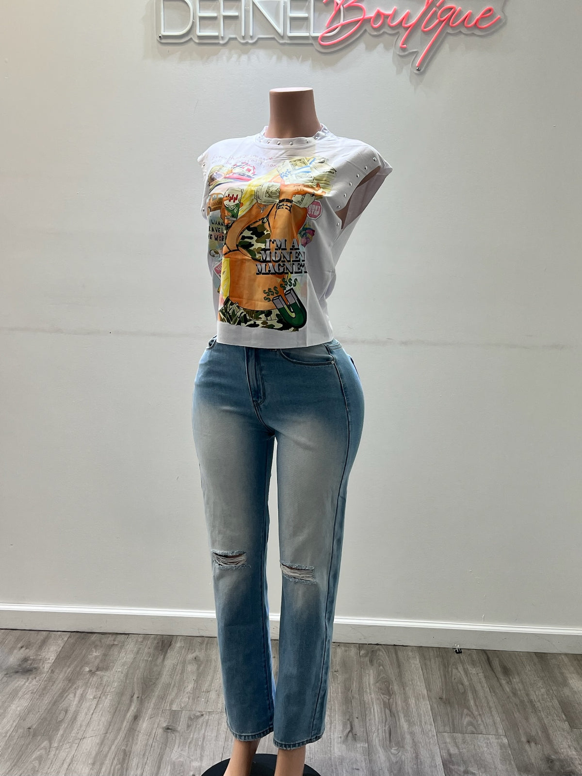 Magnet Studded | Tee