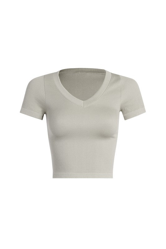 Basic V | Tee