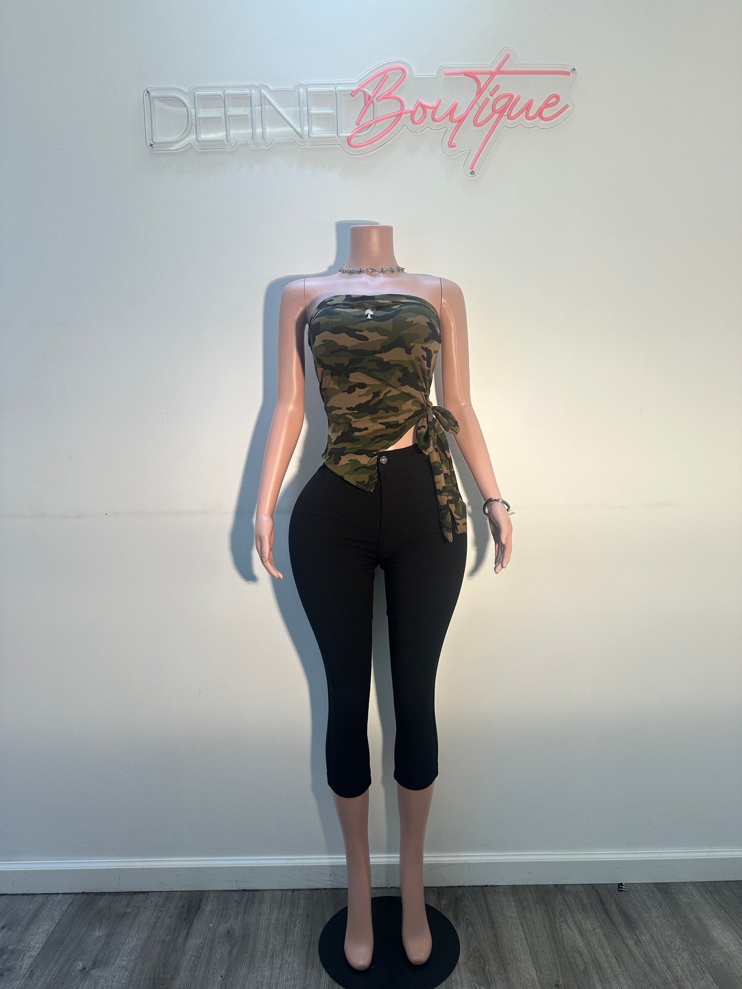 Kadi Capri | Pants