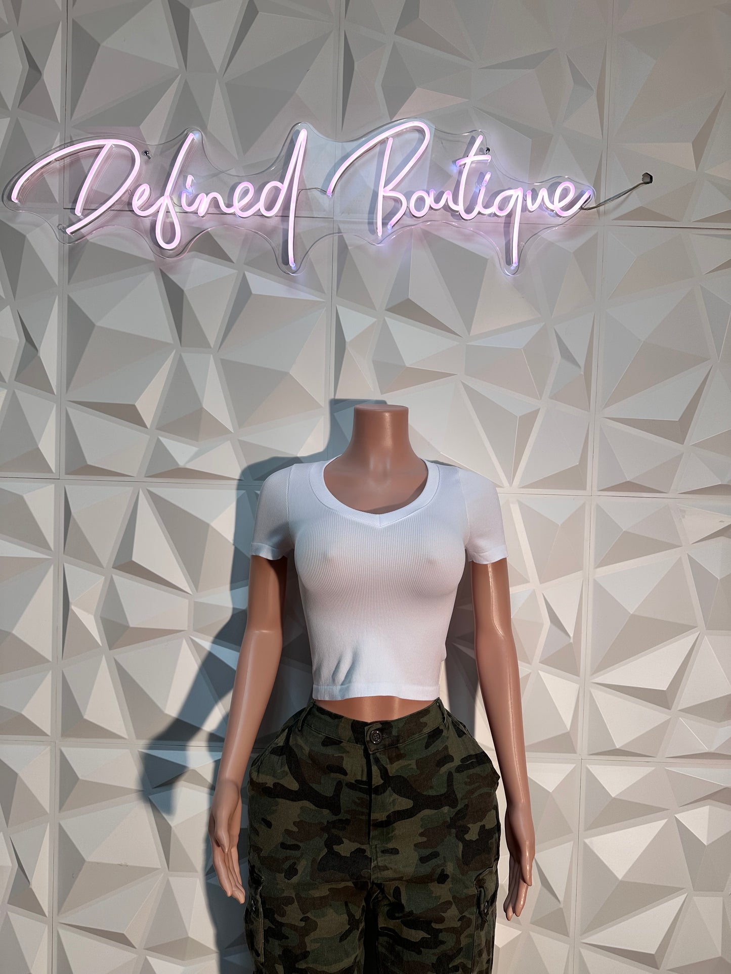 Basic V | Tee