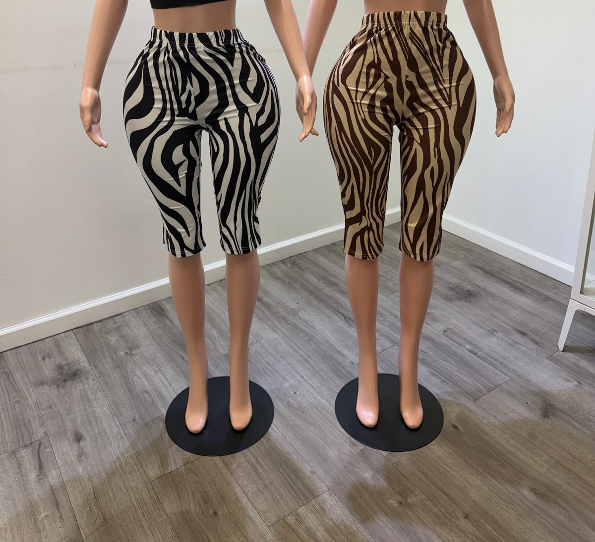 Zebra Capri | Pants