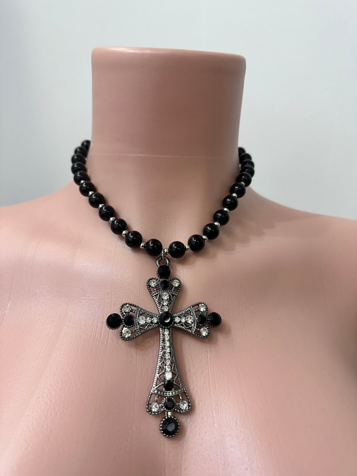 Pearl Cross | Necklace