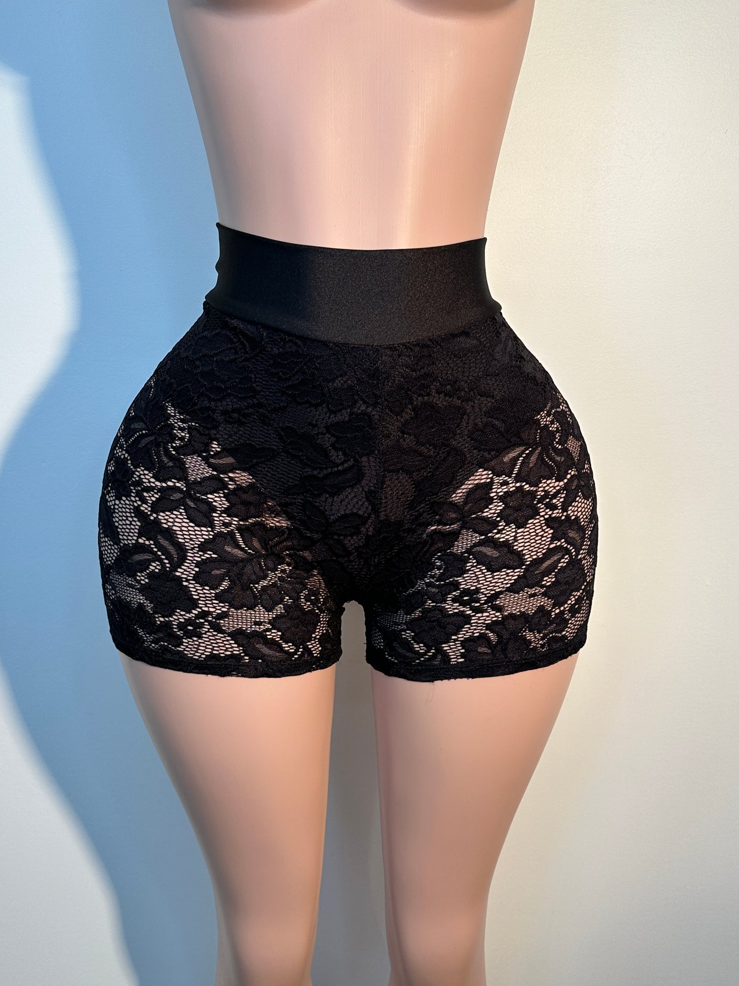 Lace | Shorts