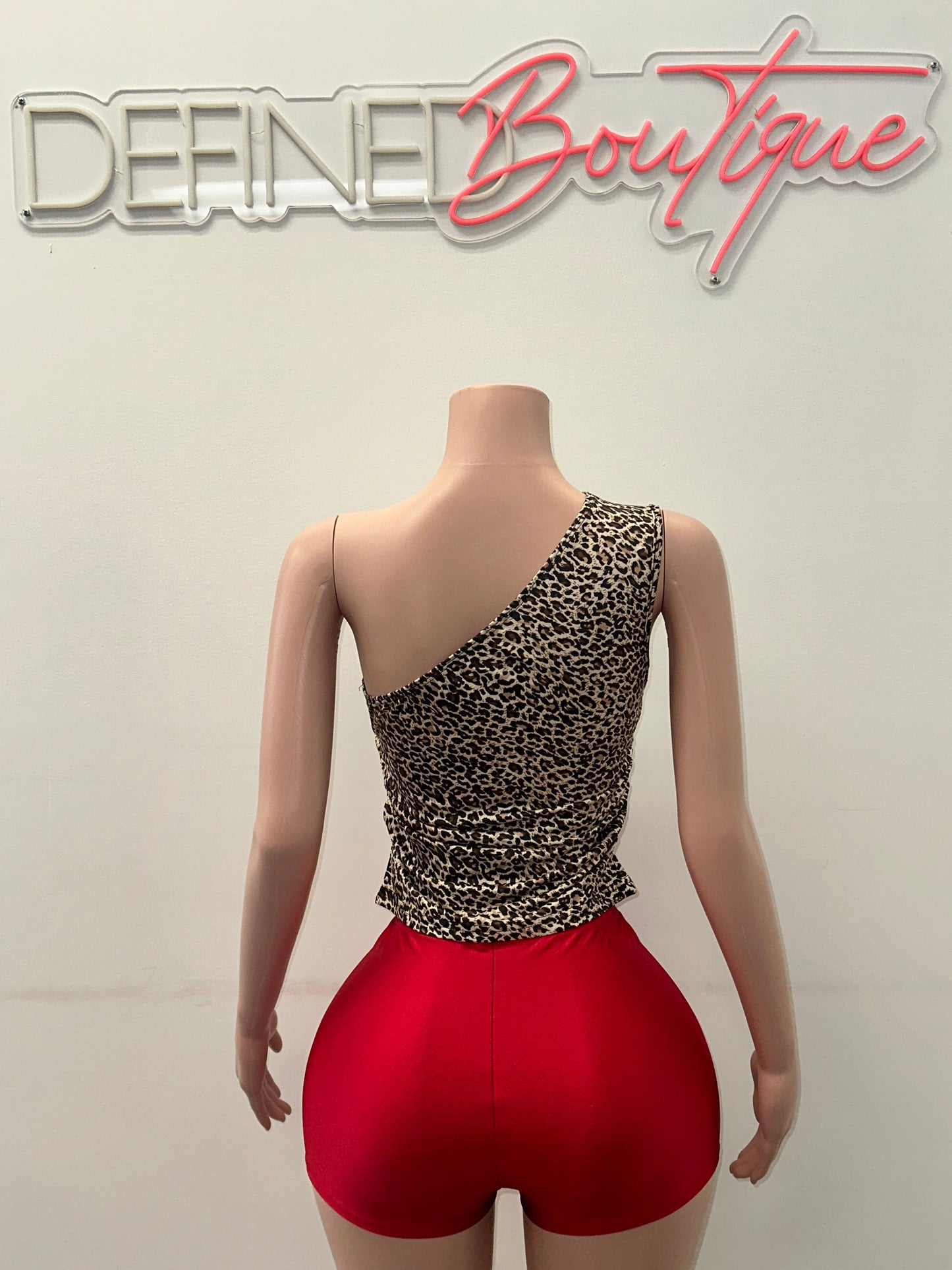 Leopard Shoulder | Top