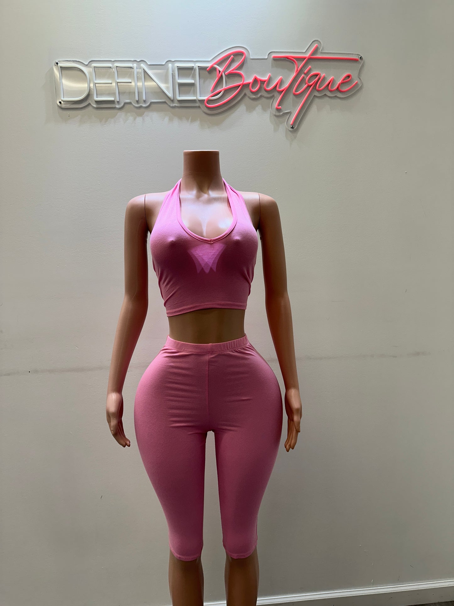 Tera Capri | Set