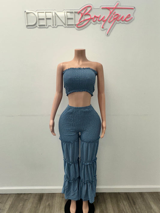 Nia Ruffle | Set