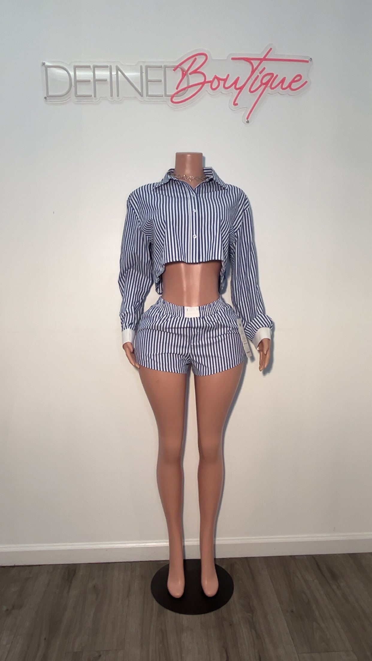 Ali Pinstripe | Set