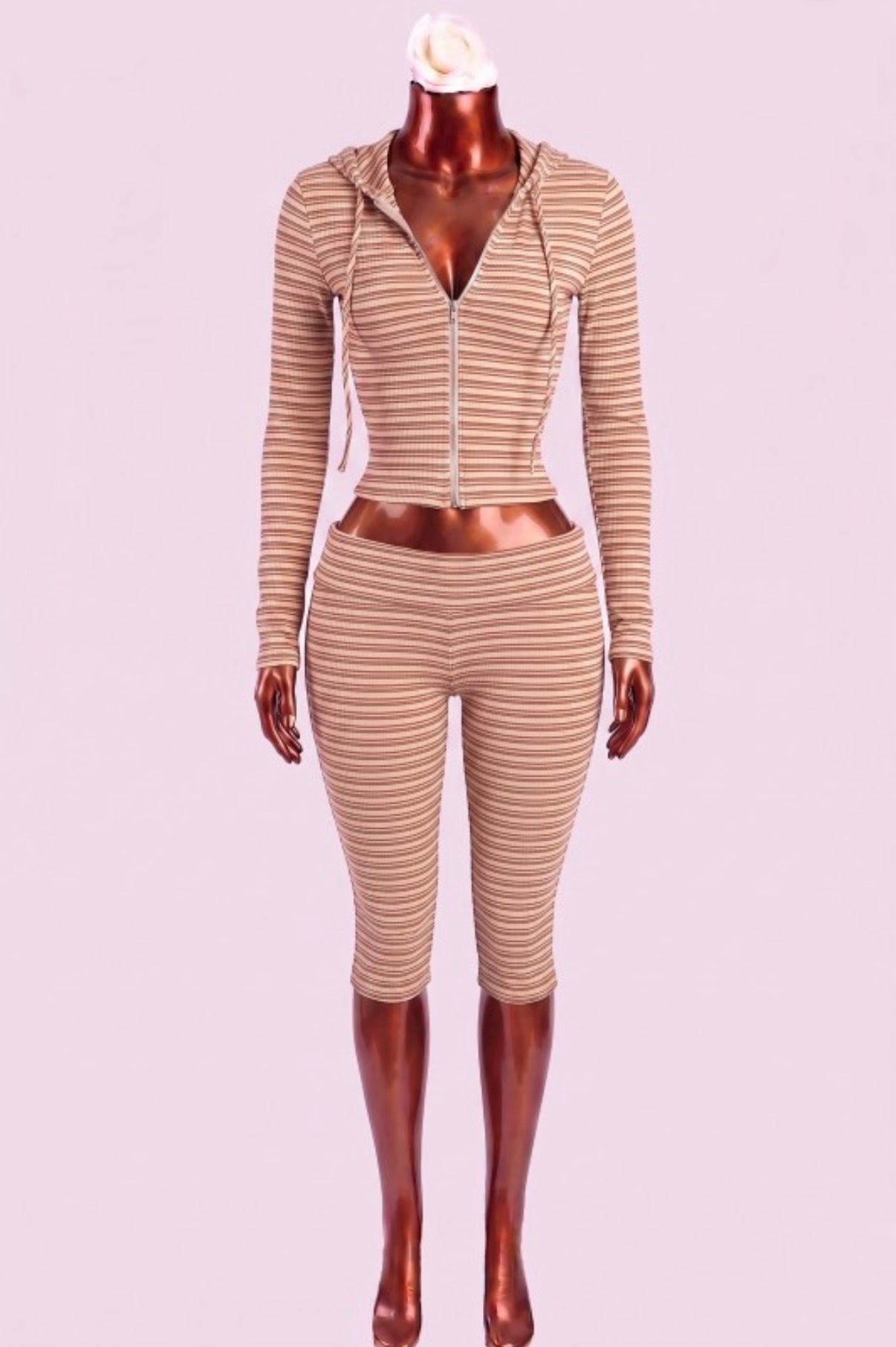 Kee Capri | Set