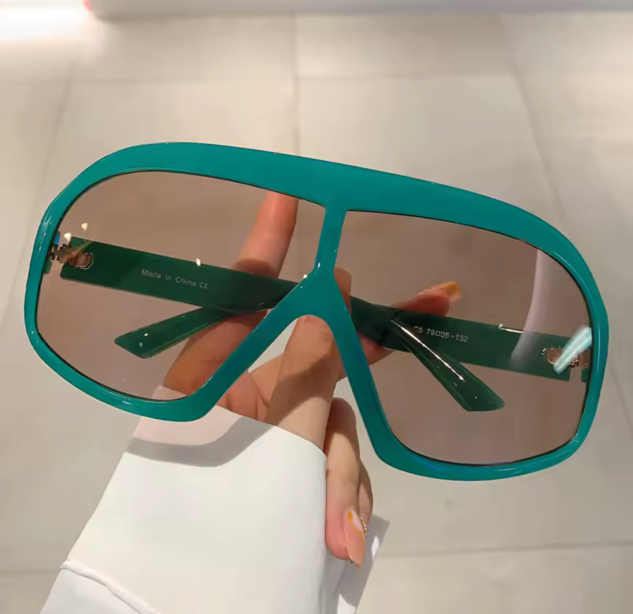 Marie | Shades