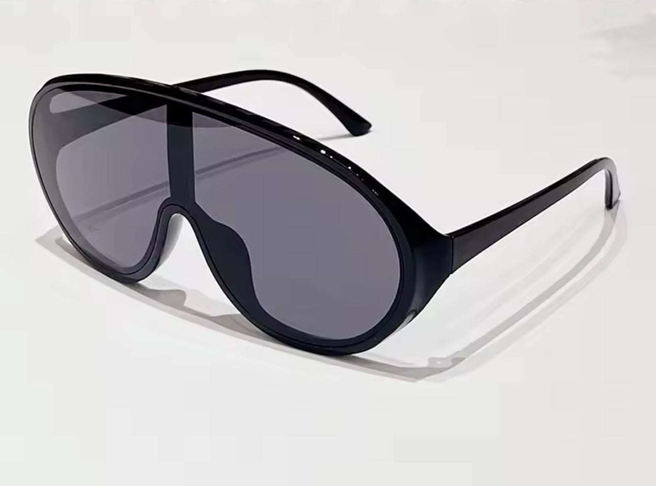Moto | Shades