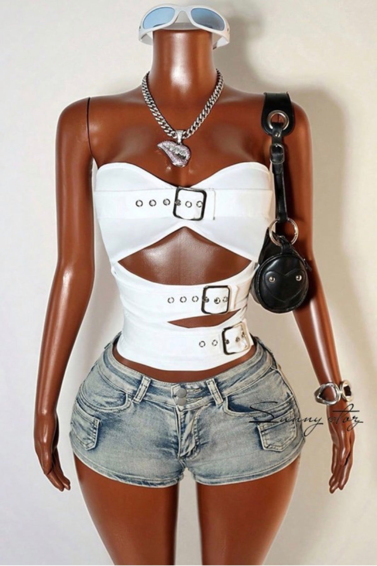 Buckled | Top