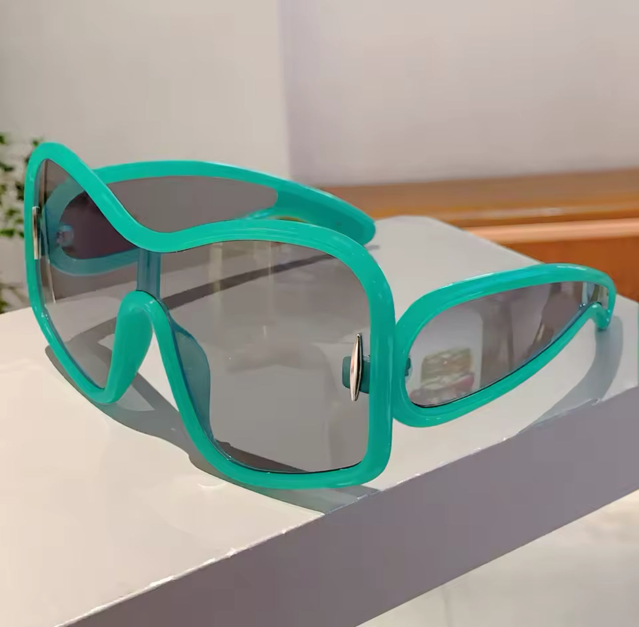 Karinne | Shades