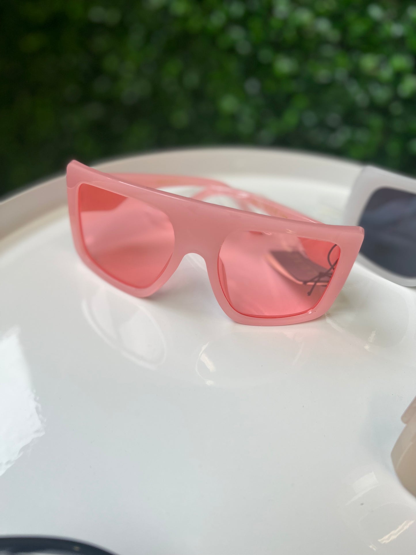 Bia | Shades